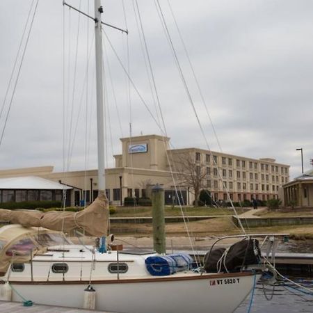 Bridgepointe Hotel & Marina New Bern Exterior foto