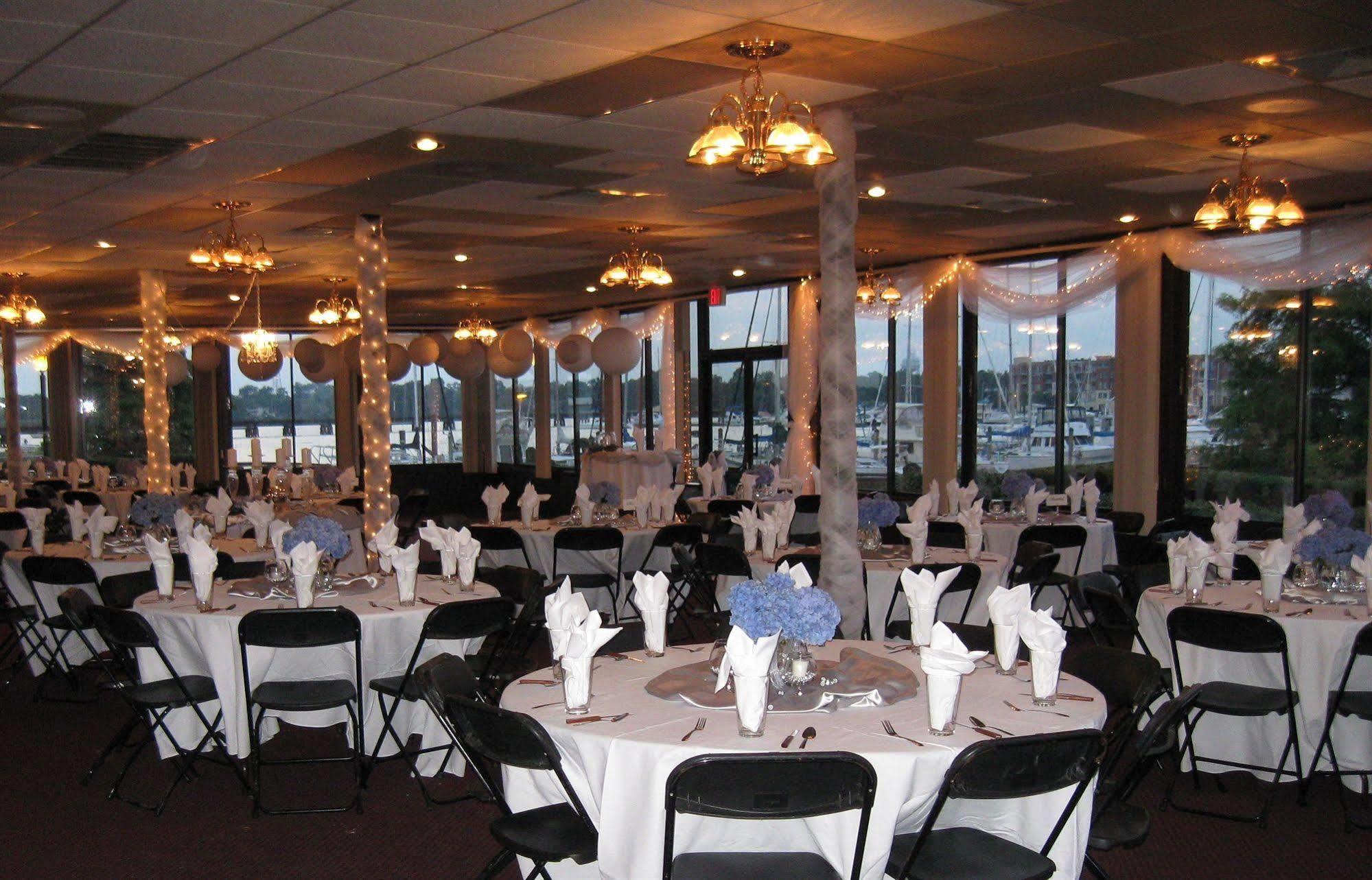 Bridgepointe Hotel & Marina New Bern Exterior foto